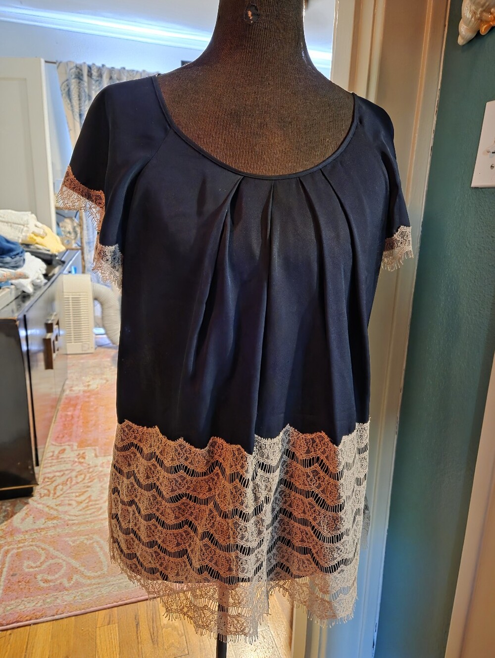 Diane von Furstenberg (DVF) Silk And Lace Tunic Top In Navy Size 14